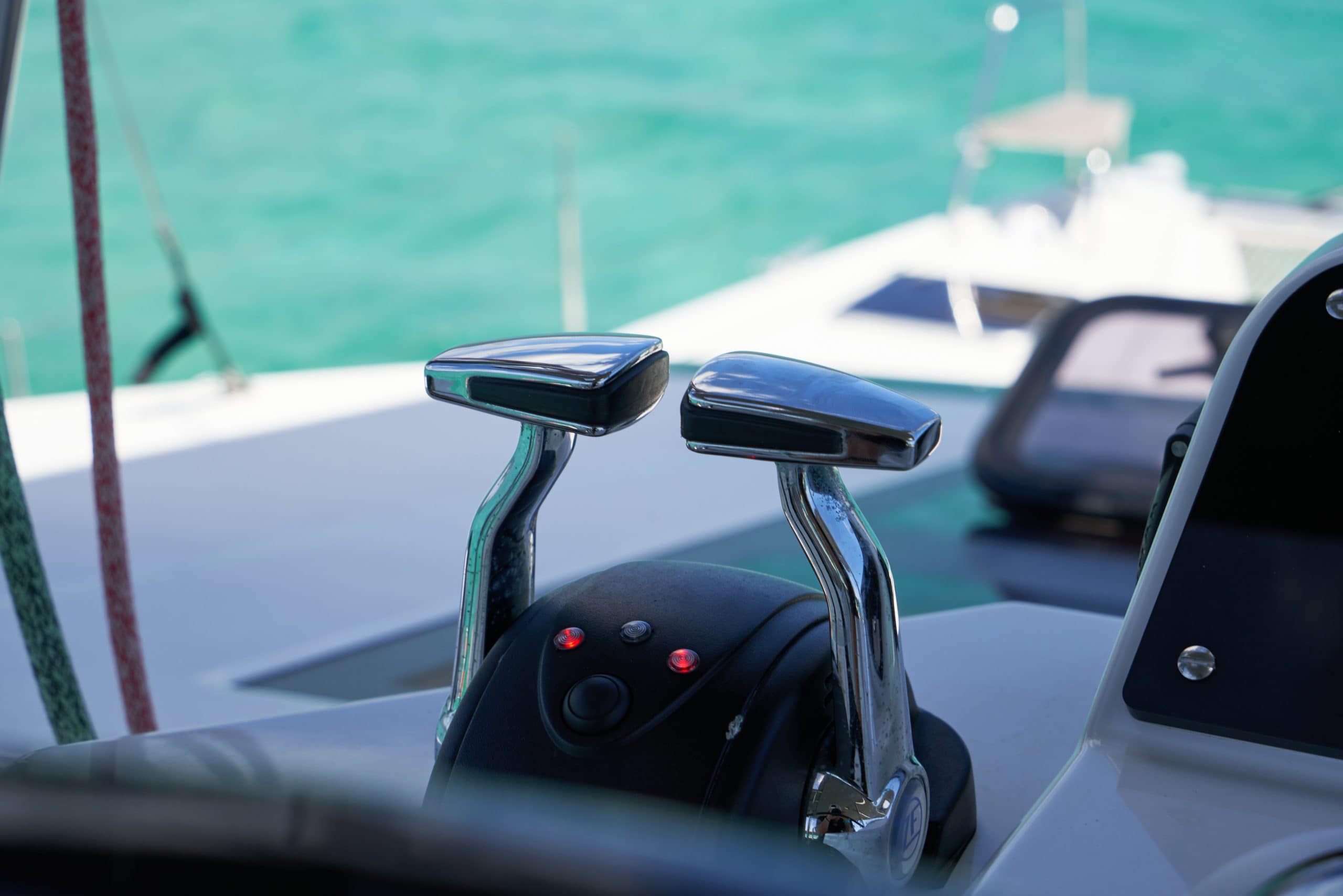 221109_CATAMARAN_CRUISES_MRU10305